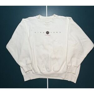 Vintage 90s Nike Town Chicago Embroidered Spell Out Crewneck Mens‎ XL Rare